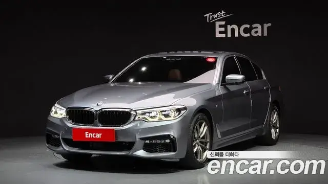 BMW 5 Series 2018 — ფოტო 6/20