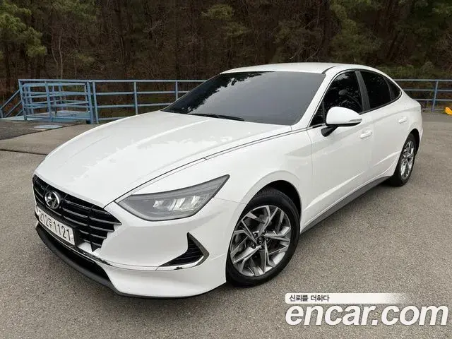 Hyundai Sonata Hybrid 2019 — Photo 14/20