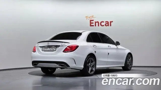 Mercedes-Benz C-Class 2018 — Фото 2/20