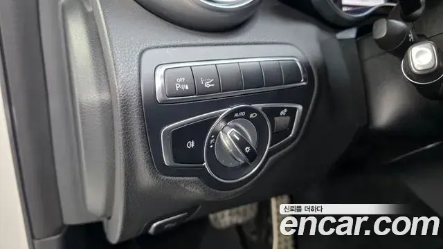 Mercedes-Benz C-Class 2018 — Şəkil 4/36