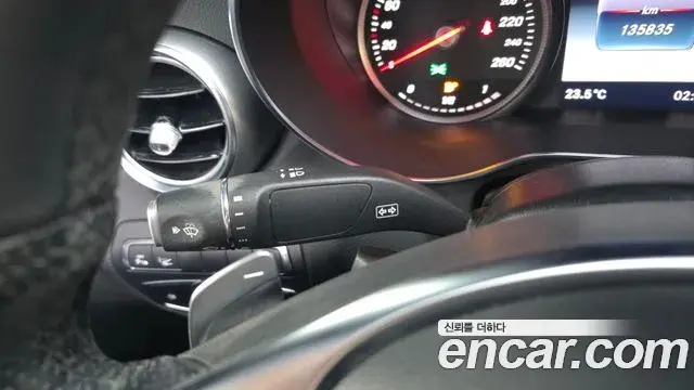 Mercedes-Benz C-Class 2018 — Şəkil 1/36