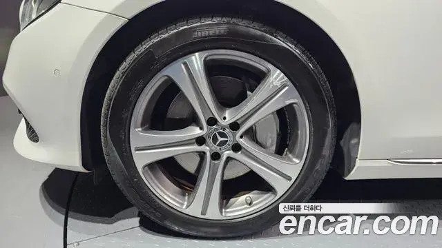 Mercedes-Benz E-Class 2018 — Şəkil 4/20