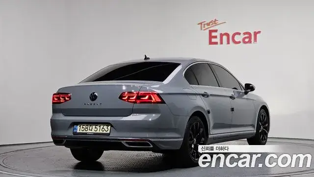 Volkswagen Passat GT 2022 — Şəkil 1/34