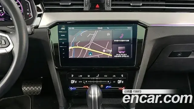 Volkswagen Passat GT 2022 — Şəkil 14/34