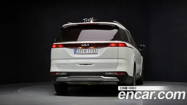 Kia Carnival 2022 — Фото 3/20