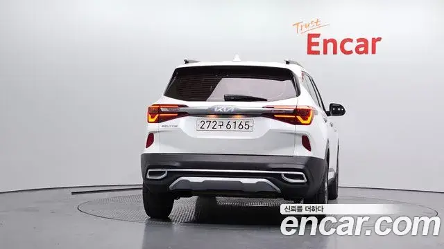 Kia Seltos 2022 — Photo 28/30