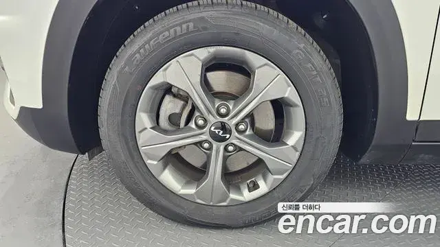 Kia Seltos 2022 — Photo 18/30