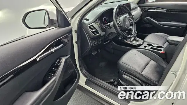 Kia Seltos 2022 — Photo 15/30