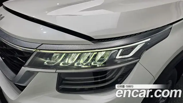 Kia Seltos 2022 — Photo 27/30