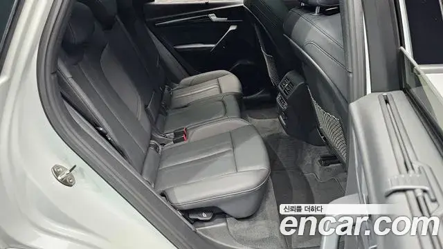 Audi Q5 2022 — ფოტო 20/33