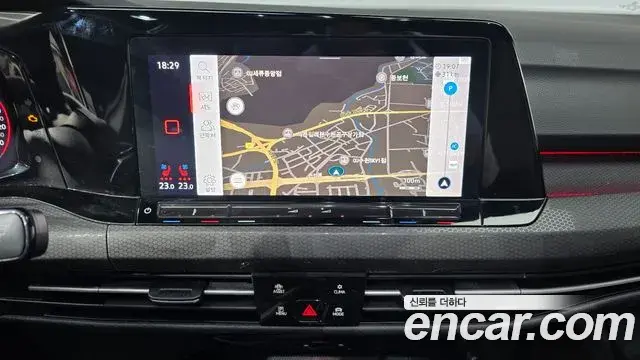 Volkswagen Golf 2024 — ფოტო 29/34