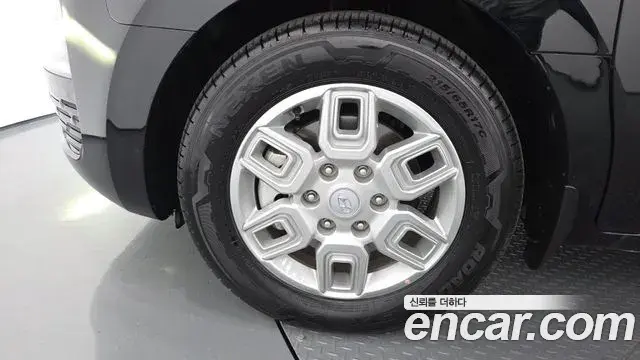 Hyundai Staria 2024 — Photo 26/35