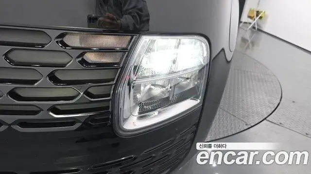 Hyundai Staria 2024 — Photo 5/35