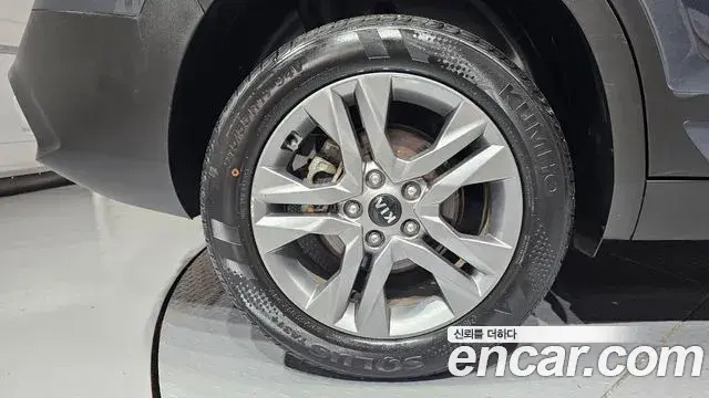 Kia Seltos 2021 — ფოტო 4/33