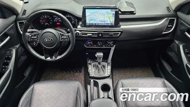 Kia Seltos 2021 — ფოტო 26/33