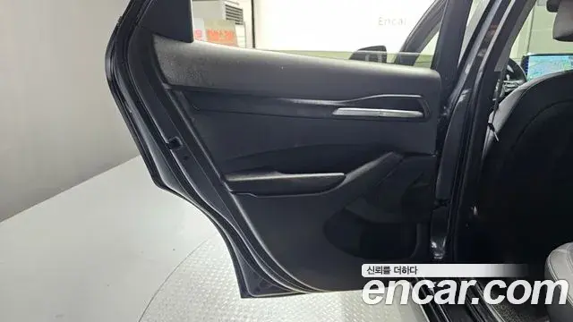Kia Seltos 2021 — ფოტო 6/33