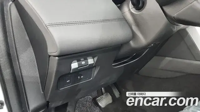 Land Rover Discovery Sport 2020 — Şəkil 36/38