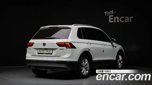 Volkswagen Tiguan 2020 — ფოტო 10/20