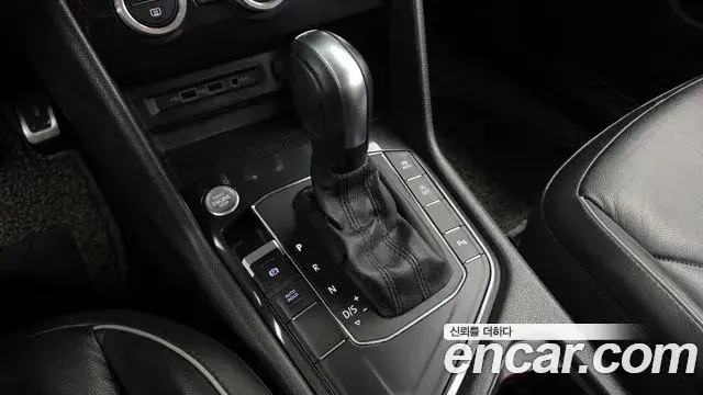 Volkswagen Tiguan 2020 — ფოტო 2/20