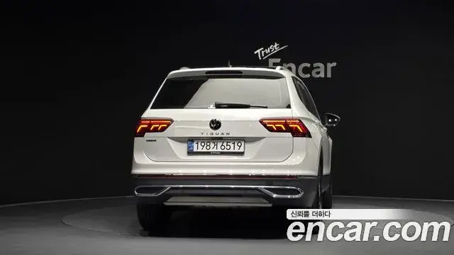 Volkswagen Tiguan Allspace 2024 — Фото 4/20