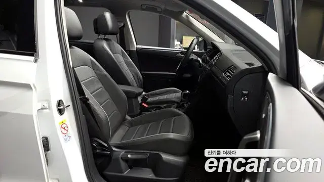 Volkswagen Tiguan Allspace 2024 — Фото 11/20