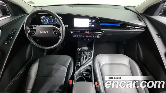Kia Niro 2022 — Photo 20/33