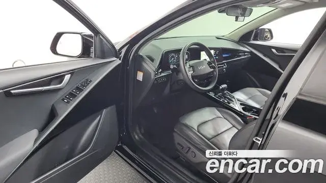 Kia Niro 2022 — Photo 30/33