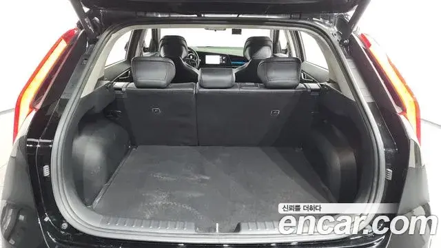 Kia Niro 2022 — Photo 23/33