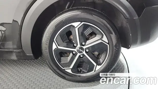 Kia Niro 2022 — Photo 11/33