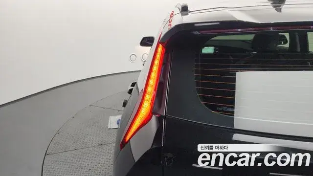 Kia Niro 2022 — Photo 29/33
