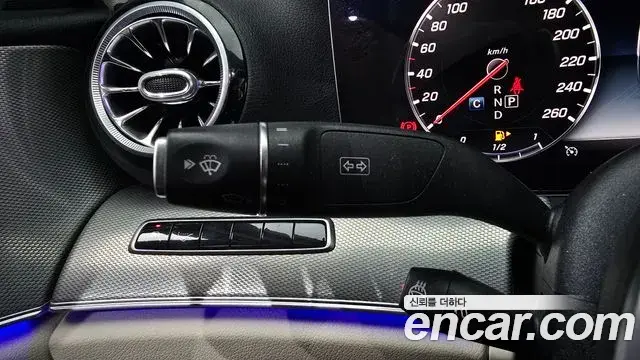 Mercedes-Benz E-Class 2018 — Photo 10/20