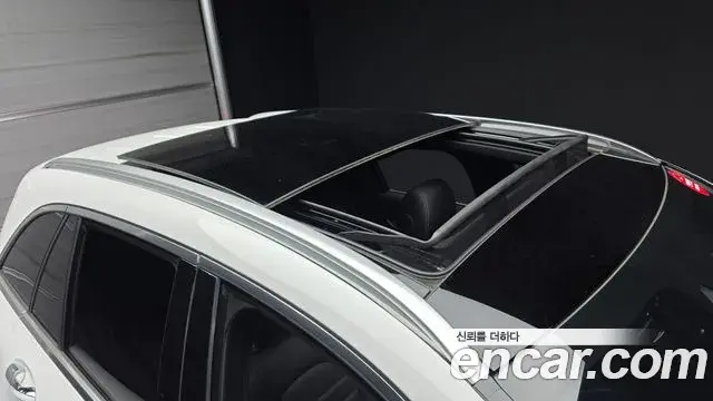 Mercedes-Benz GLC-Class 2021 — Photo 20/32