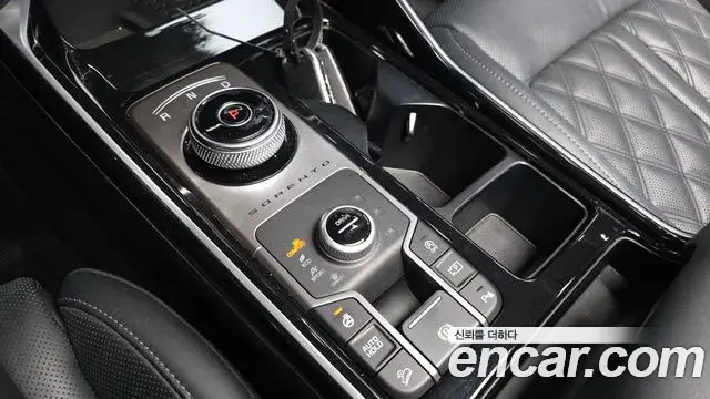 Kia Sorento 2020 — Фото 9/20