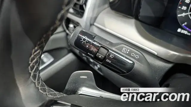 Kia Sorento 2020 — Şəkil 28/35