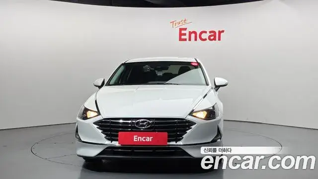 Hyundai Sonata Hybrid 2021 — Photo 12/20