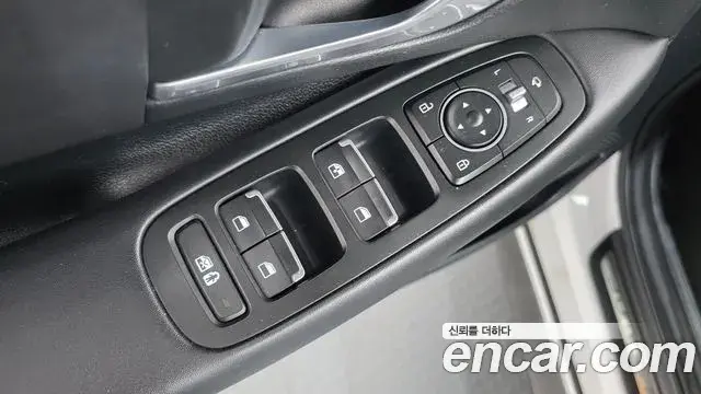 Hyundai Sonata Hybrid 2021 — Photo 10/20