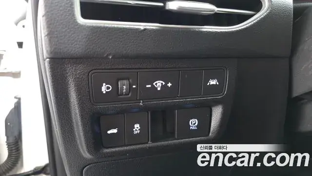 Hyundai Sonata Hybrid 2021 — Photo 19/20