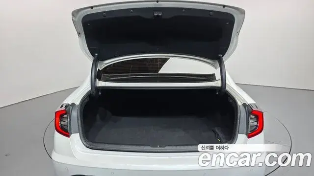 Hyundai Sonata Hybrid 2021 — Photo 4/20