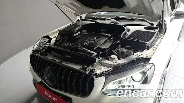 Mercedes-Benz GLC-Class 2018 — Photo 14/20