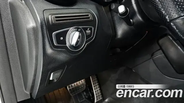 Mercedes-Benz GLC-Class 2018 — Photo 5/20
