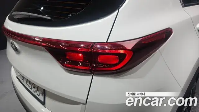 Kia Sportage The Bold 2019 — Şəkil 18/32