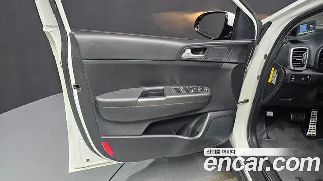 Kia Sportage The Bold 2019 — Şəkil 30/32