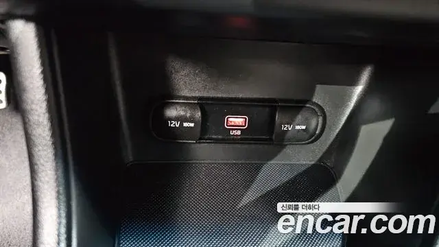 Kia Sportage The Bold 2019 — Şəkil 16/32