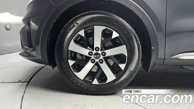 Kia Sorento 2020 — Фото 5/20