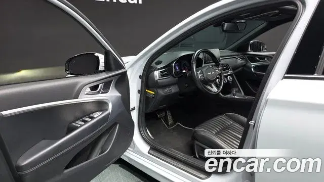 Genesis G70 2018 — Şəkil 12/20