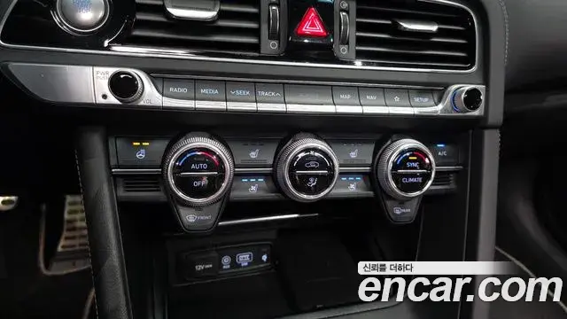 Genesis G70 2018 — Şəkil 8/20