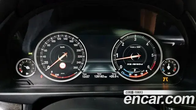 BMW X6 2018 — Şəkil 18/34