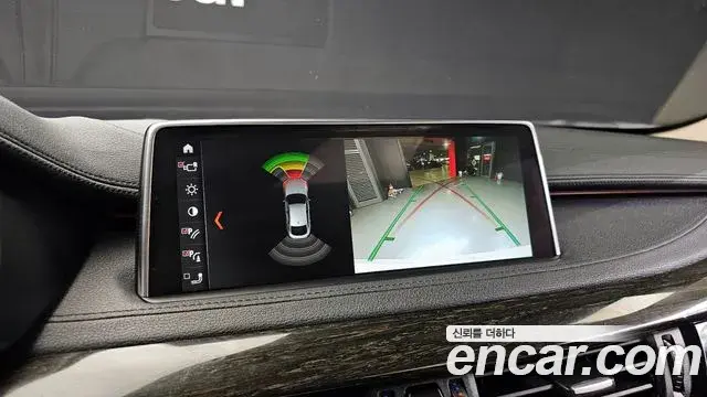 BMW X6 2018 — Şəkil 14/34