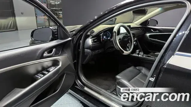 Genesis G70 2021 — Photo 14/20