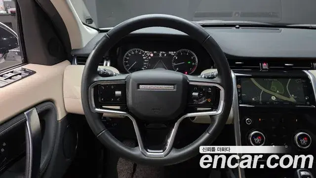 Land Rover Discovery Sport 2022 — Фото 13/20